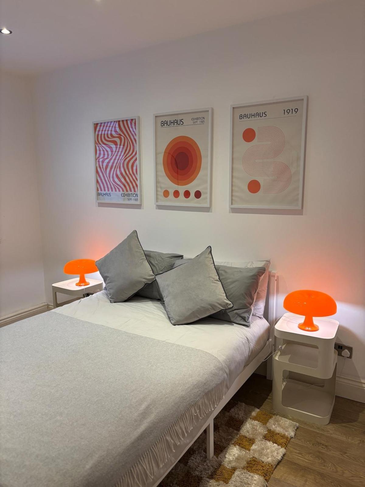 Spacious 3-bedroom Flat In Prime Location